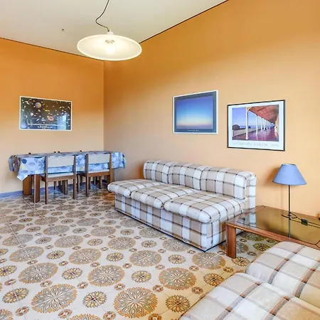 1 Bedroom Cozy In Apartament